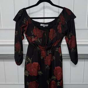 Cupcakes and Cashmere Black Floral Off-Shoulder Mini Dress (XS)